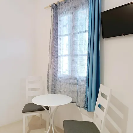 Apartment Apanema Paros *