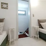 Apanema Paros * Naousa