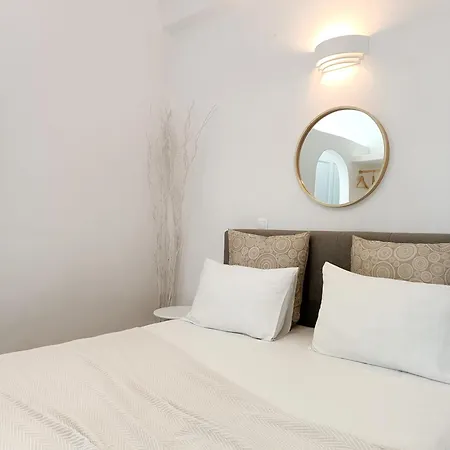 아파트 Apanema Paros