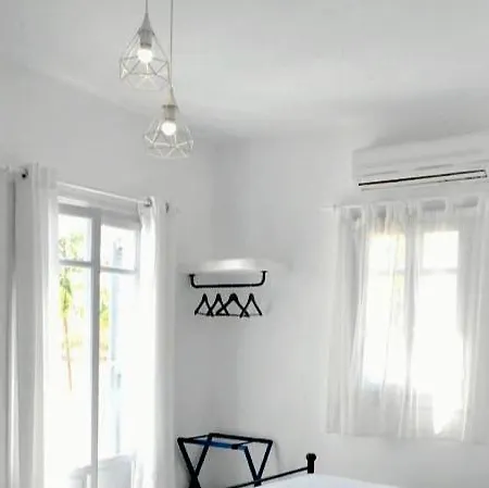 Apanema Paros *