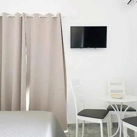 Apanema Paros